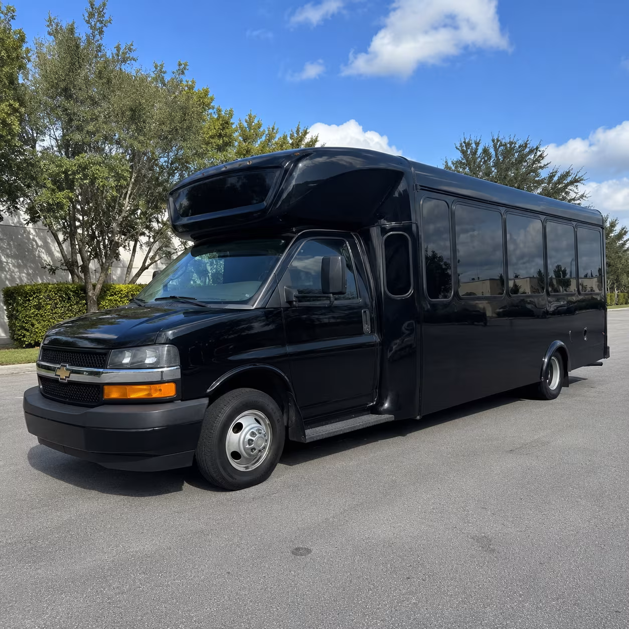 party bus rentals for dayton area proms at any high school