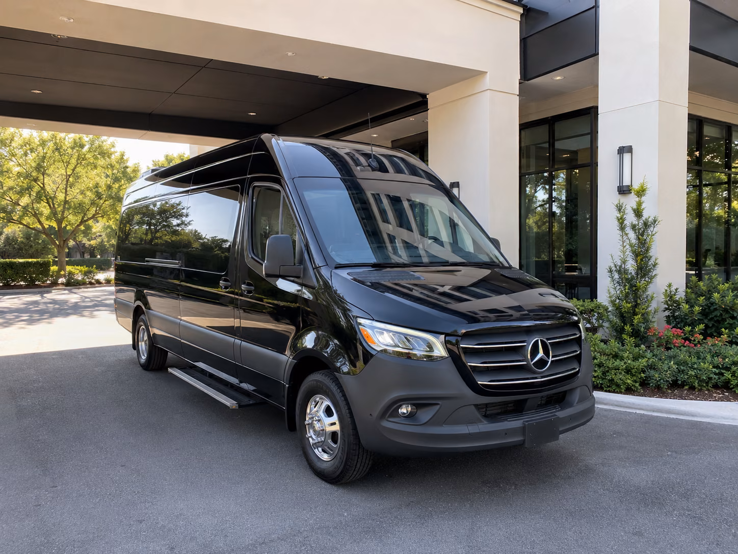 secure transportation for your next convention or trade show 3